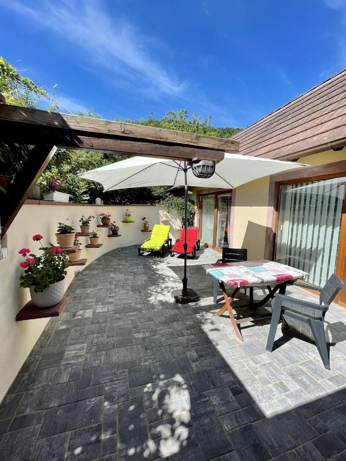 Lo'Gite L'Allee Du Val Lalaye 外观 照片